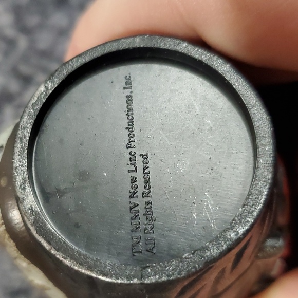 Hot Topic Red and Brown Bar Accessories for Dining - Picture 6 of 16